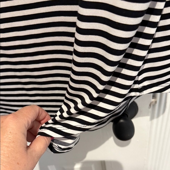 Chico's Striped Long Sleeve Flowy Top 2 (XL) - Picture 4 of 9